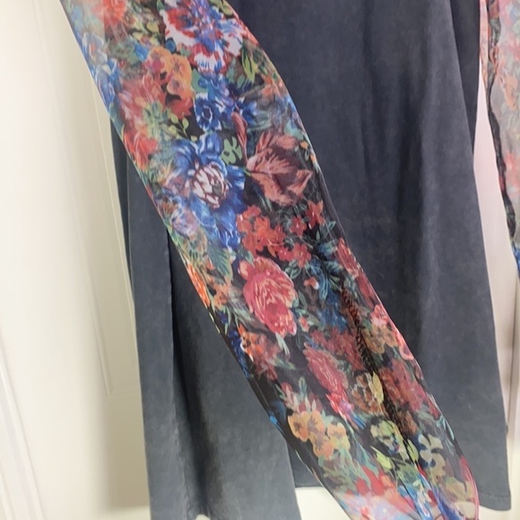 Zara- Contrasting Organza Dress Size Small - Picture 5 of 10